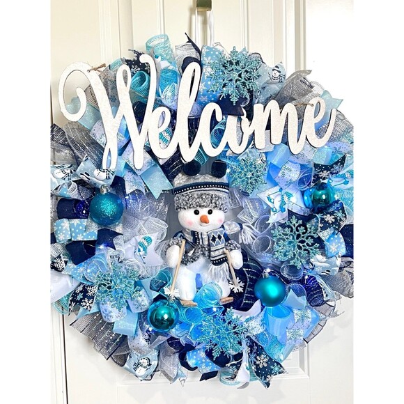 XL Handmade Christmas Holiday Skiing Snowman Ribbon Prelit Wreath 26 ins LED - Picture 9 of 11